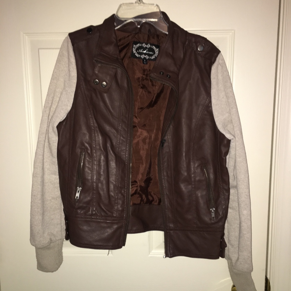 JACKET